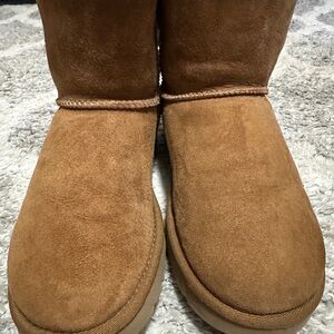 UGG Chestnut Boots with Shearling Trim